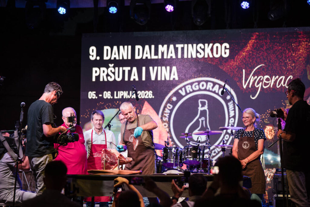 Dani_prsuta_i_vina_2026_120